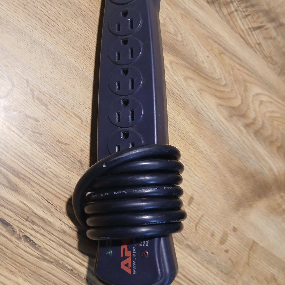 A.P.C. Black Power Strip